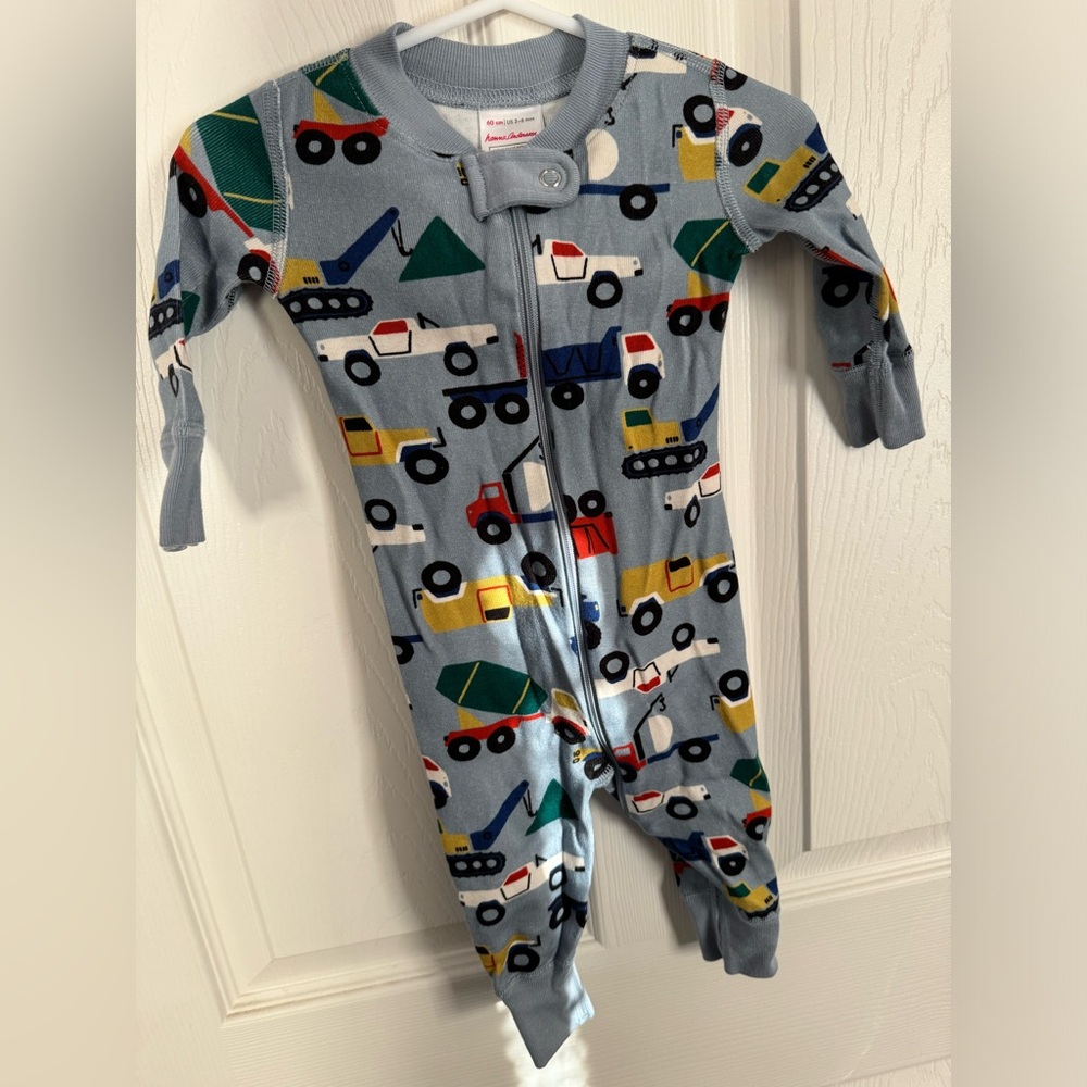 Hanna Andersson- baby zip sleeper in organic cotton, 3-6 months, gently used.